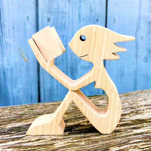 Making Wooden People Reading With Personality